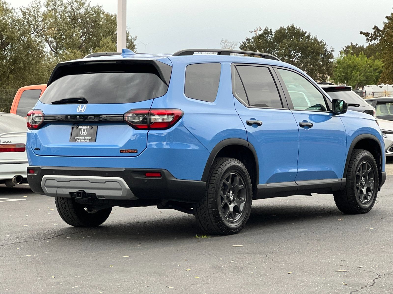 Used 2025 Honda Pilot TrailSport image 6