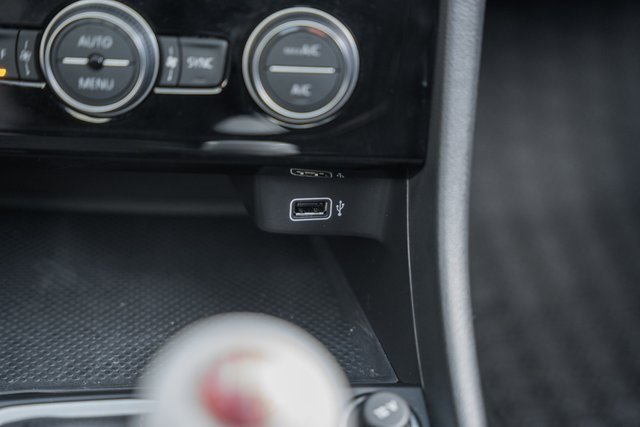 Used 2019 Volkswagen Jetta GLI Autobahn image 22