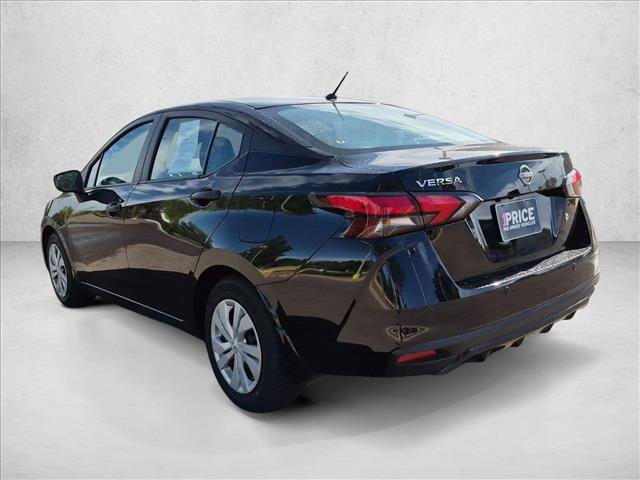 Used 2017 Nissan Versa SV FWD image 7