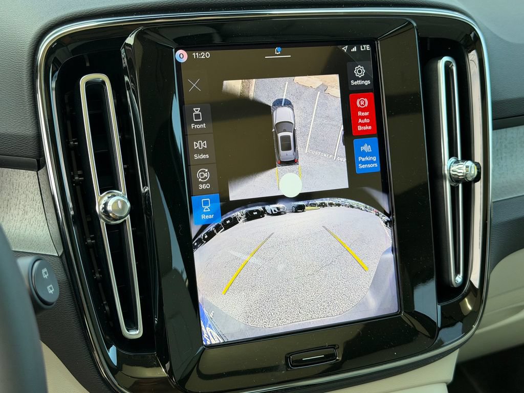 New 2026 Volvo XC40 B5 Plus w/ Climate Package AWD/4WD image 22