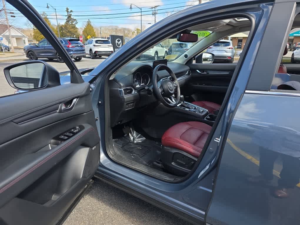 Used 2025 MAZDA CX-5 Carbon Edition image 11