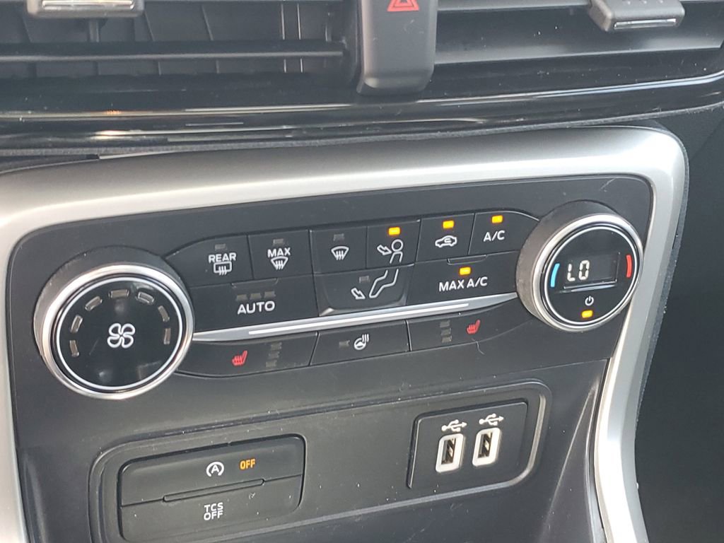 Used 2020 Ford EcoSport Titanium AWD/4WD image 19