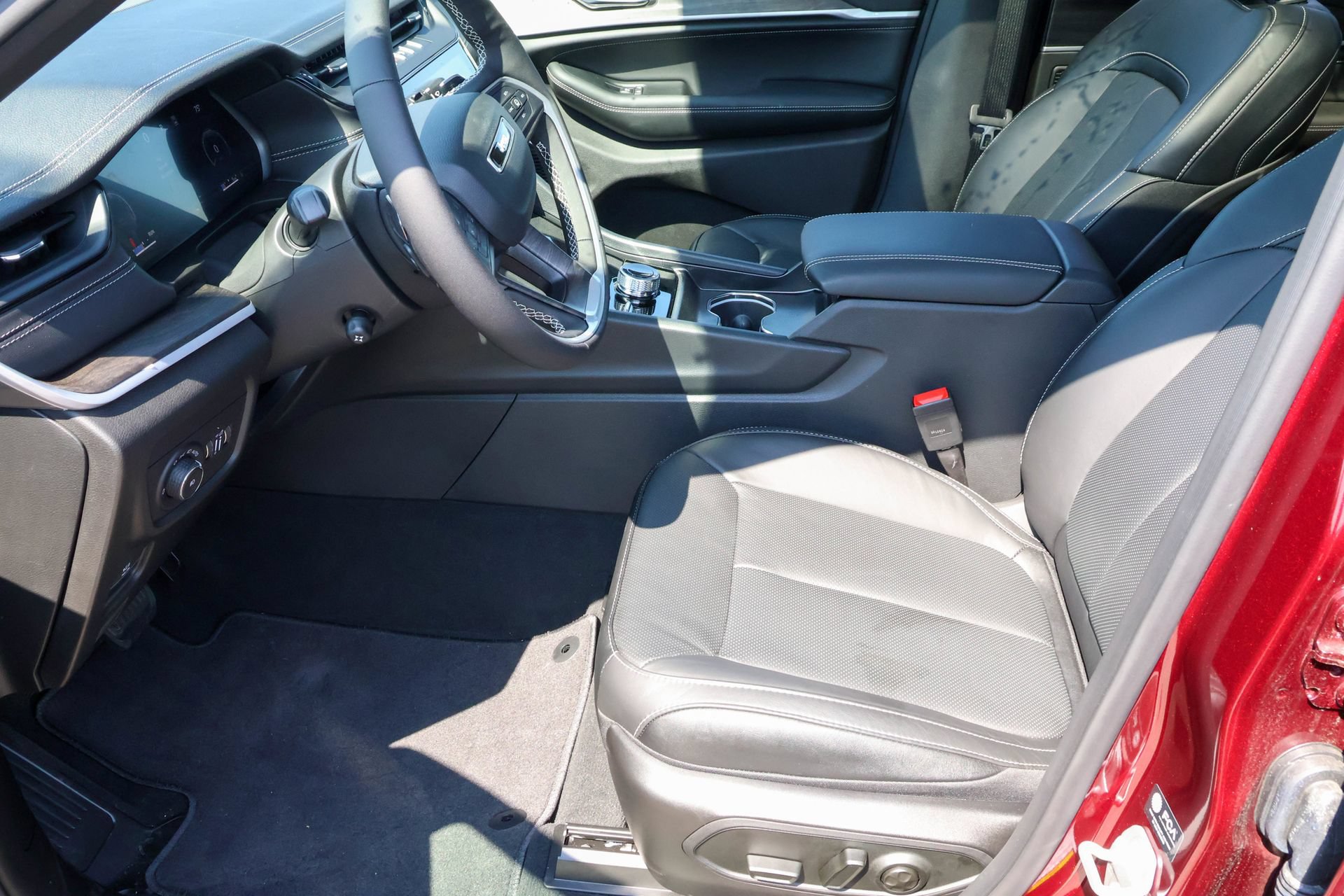 New 2026 Jeep Grand Cherokee Limited AWD/4WD image 5