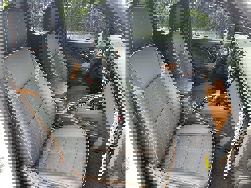 New 2025 GMC Canyon AT4 w/ Nightfall Edition image 27