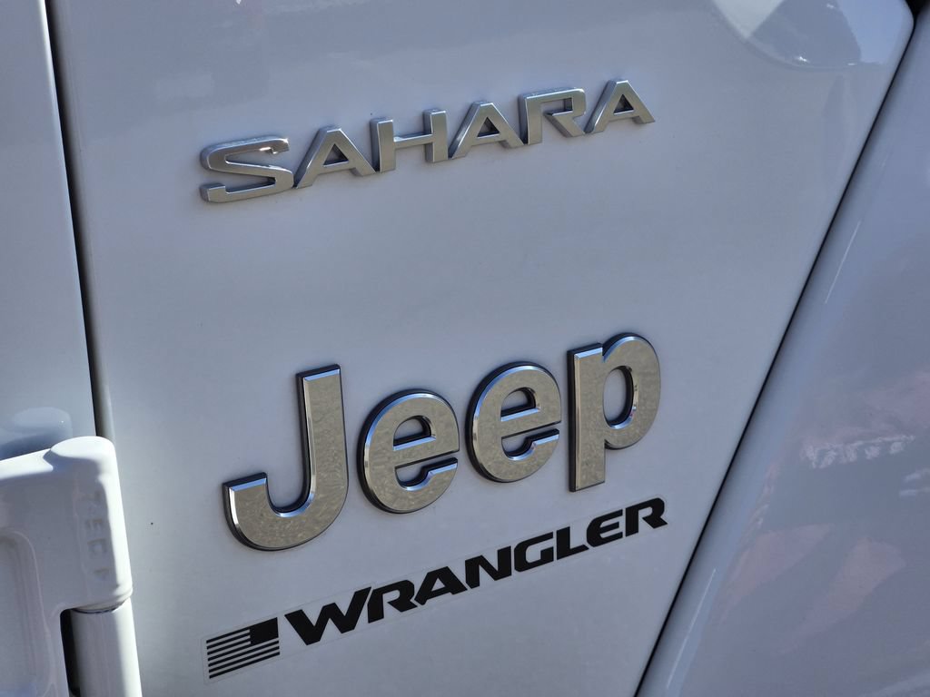 Used 2024 Jeep Wrangler Unlimited Sahara w/ Safety Group AWD/4WD image 11