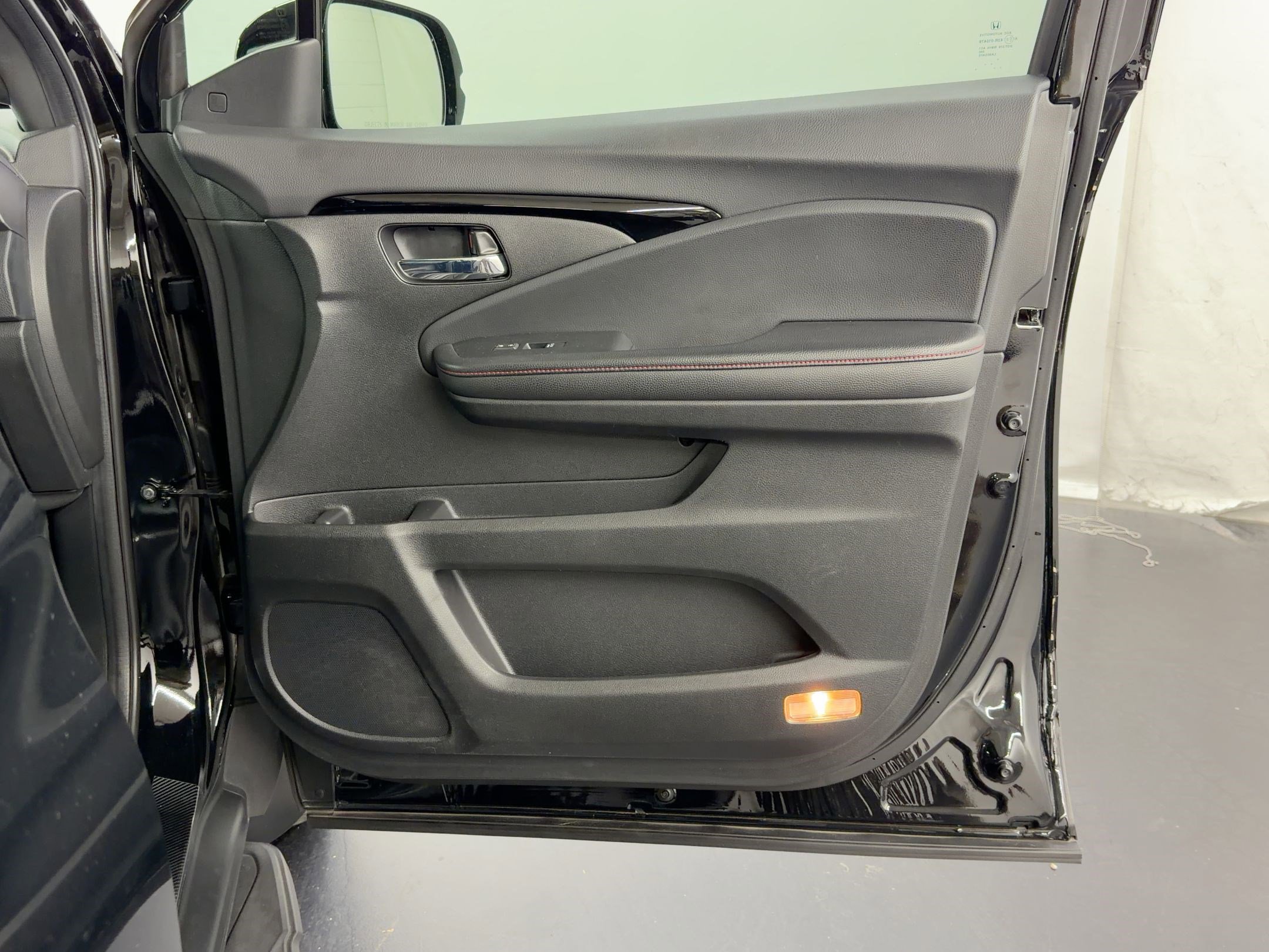 Certified 2022 Honda Pilot Black Edition image 35