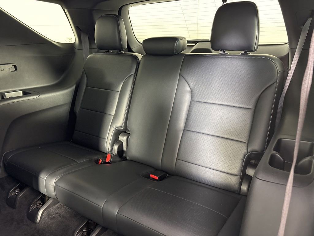 Used 2025 Chevrolet Traverse LT w/ Sun and Wheel Package image 20