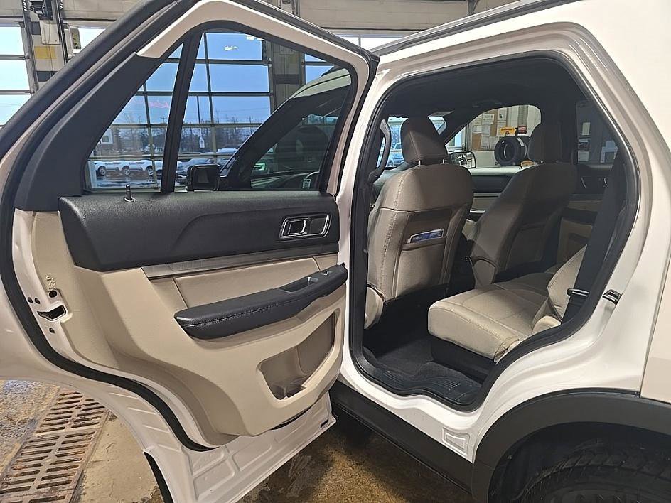 Used 2019 Ford Explorer XLT w/ Equipment Group 201A image 26