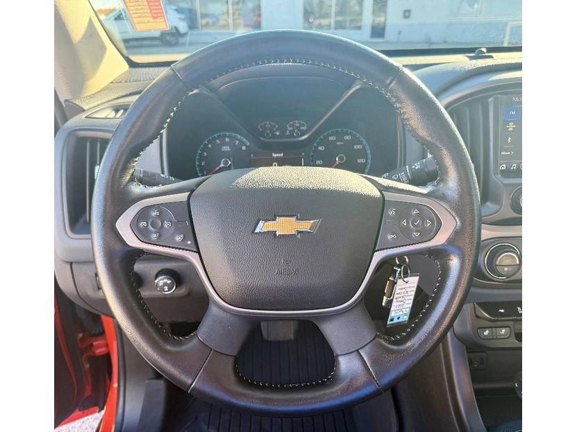 Used 2021 Chevrolet Colorado Z71 AWD/4WD image 17