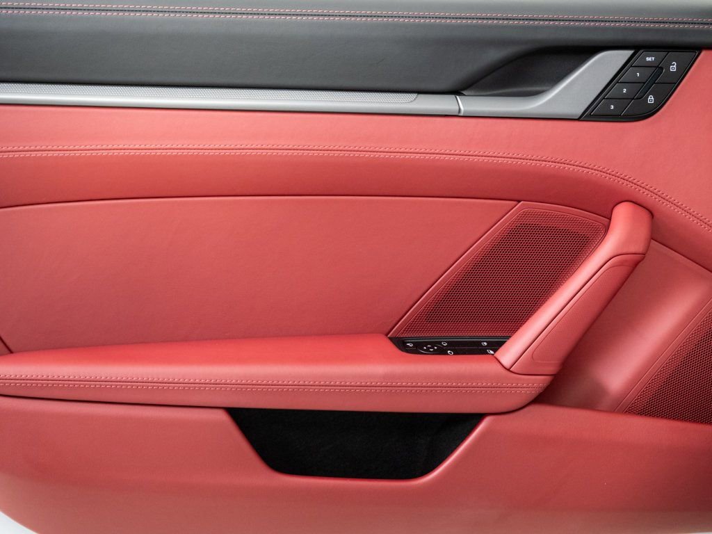 Certified 2025 Porsche 911 Carrera w/ Premium Package image 6