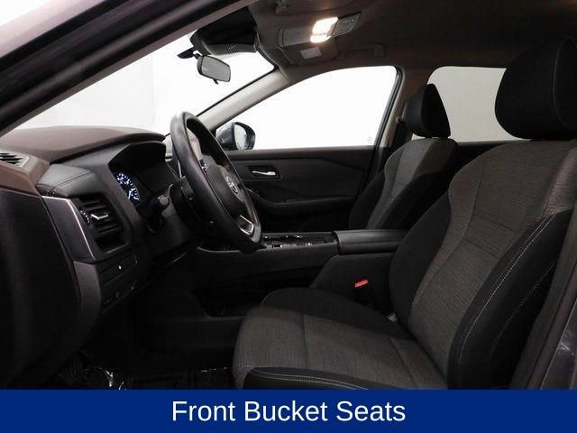 Used 2023 Nissan Rogue SV image 32