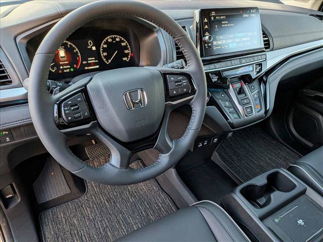 New 2026 Honda Odyssey Touring image 3