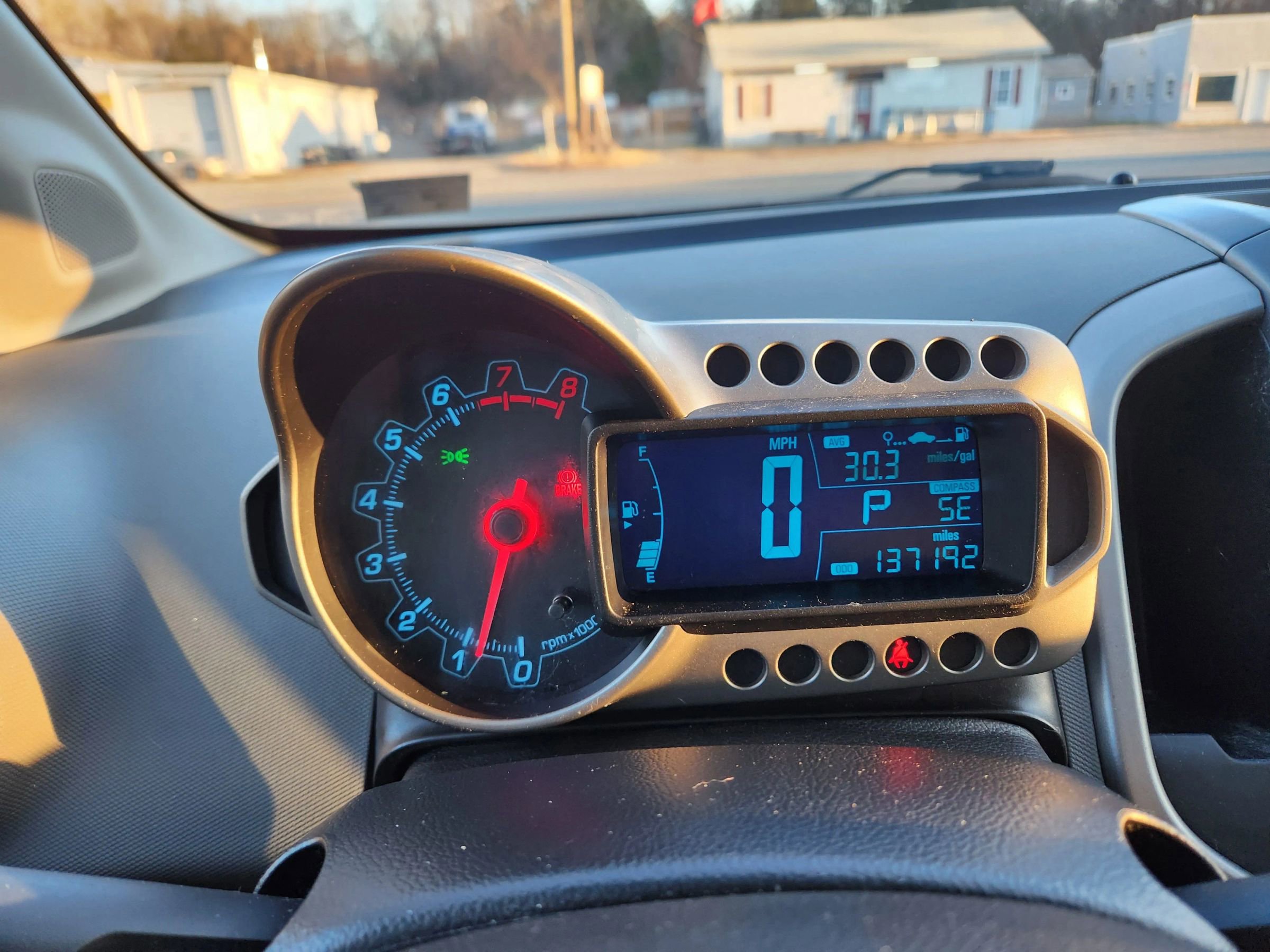 Used 2014 Chevrolet Sonic LT image 32