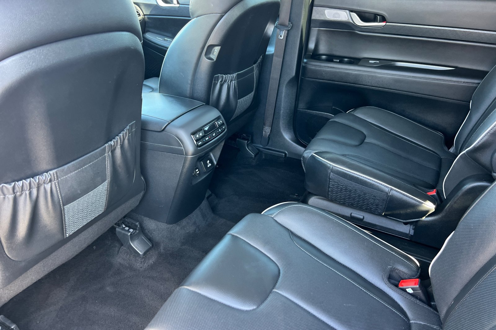 Used 2024 Hyundai Palisade Limited AWD/4WD image 12