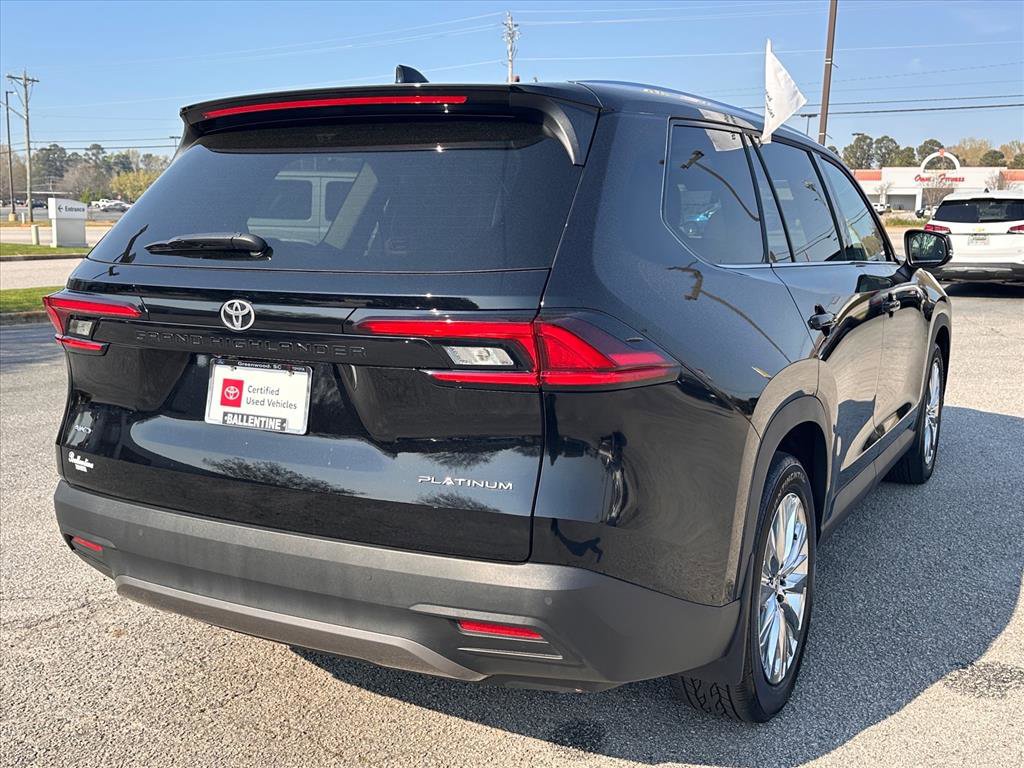 Used 2025 Toyota Grand Highlander Platinum image 3