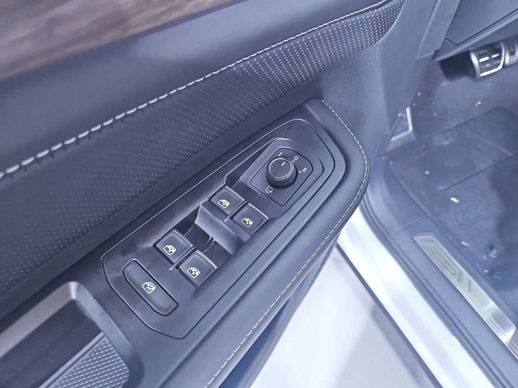 New 2026 Volkswagen Atlas SEL Premium R-Line image 11