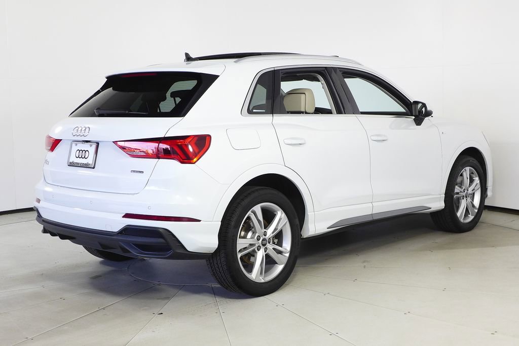 Used 2023 Audi Q3 2.0T Premium w/ Convenience Package image 7