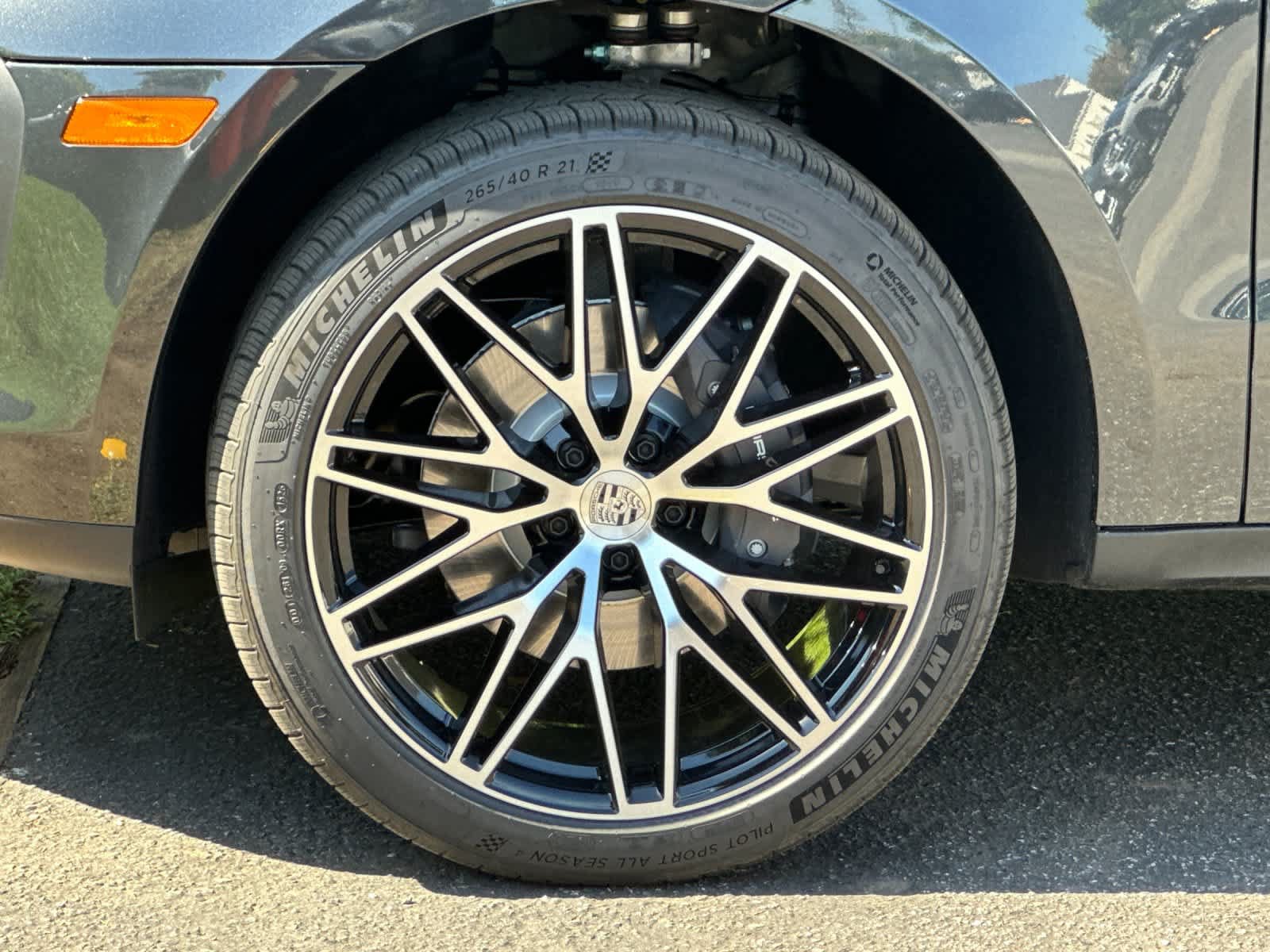 New 2026 Porsche Macan AWD/4WD image 31