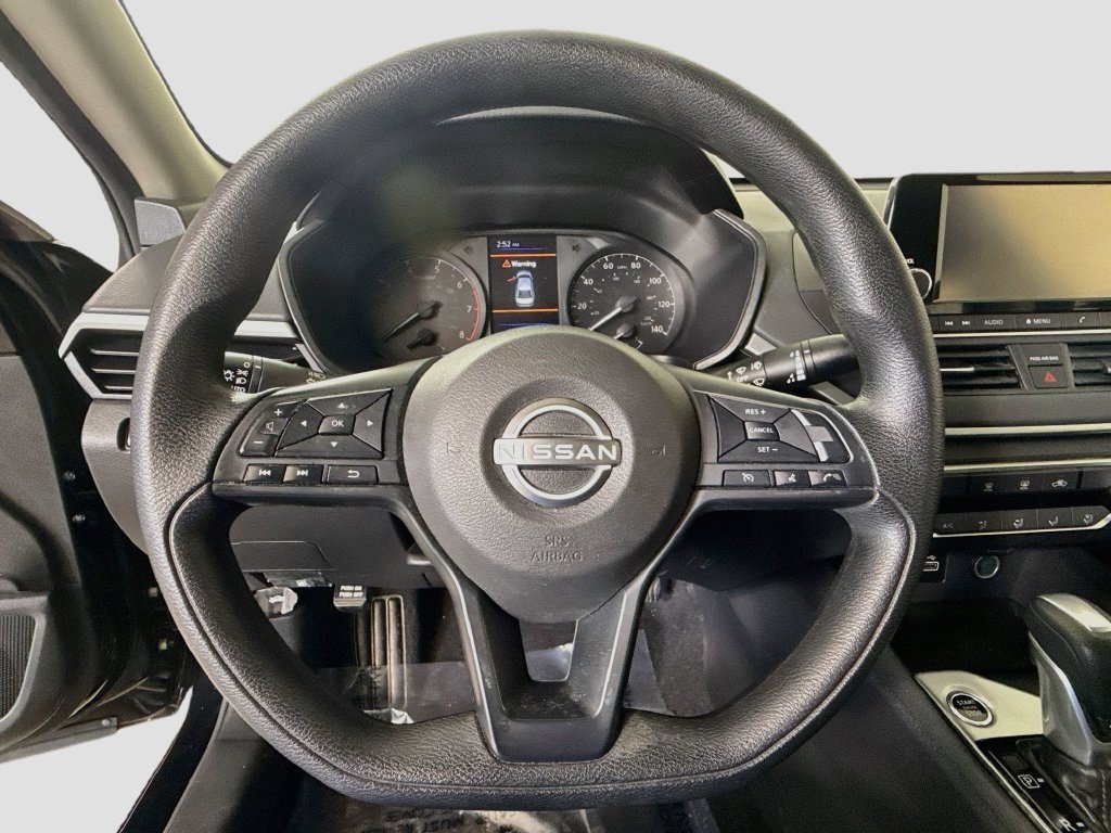 Used 2023 Nissan Altima 2.5 S FWD image 12