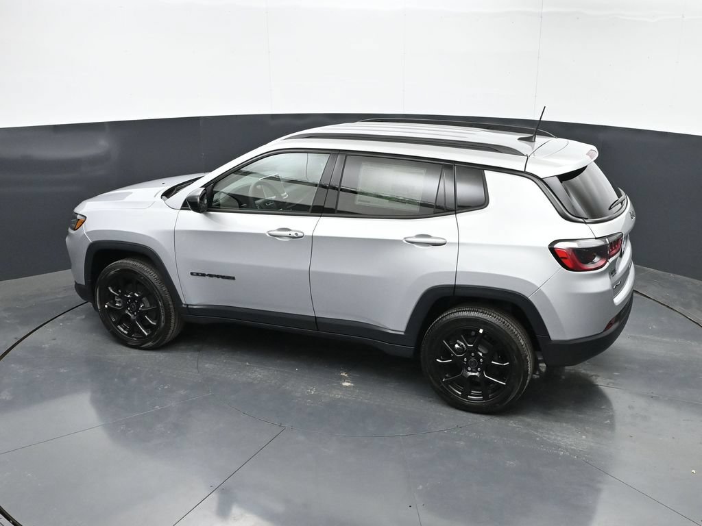 New 2026 Jeep Compass Latitude AWD/4WD image 42