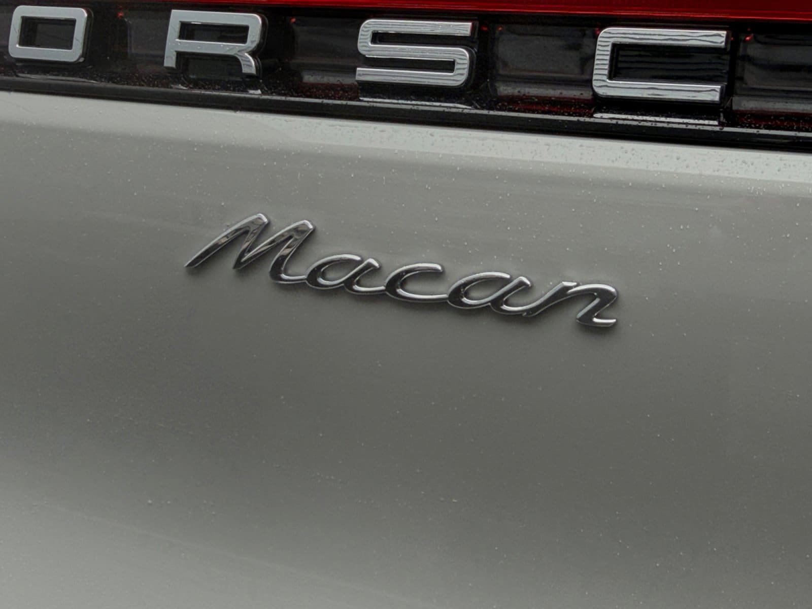 New 2026 Porsche Macan image 38