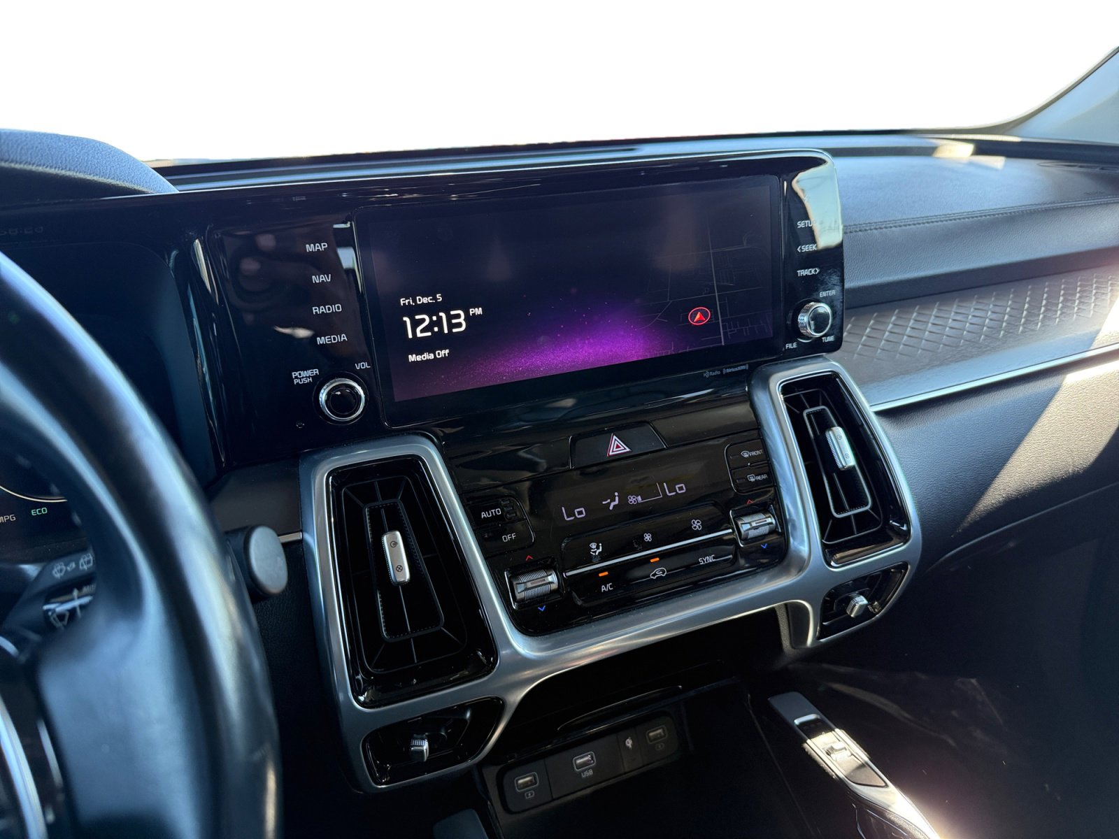 Used 2023 Kia Sorento SX image 15