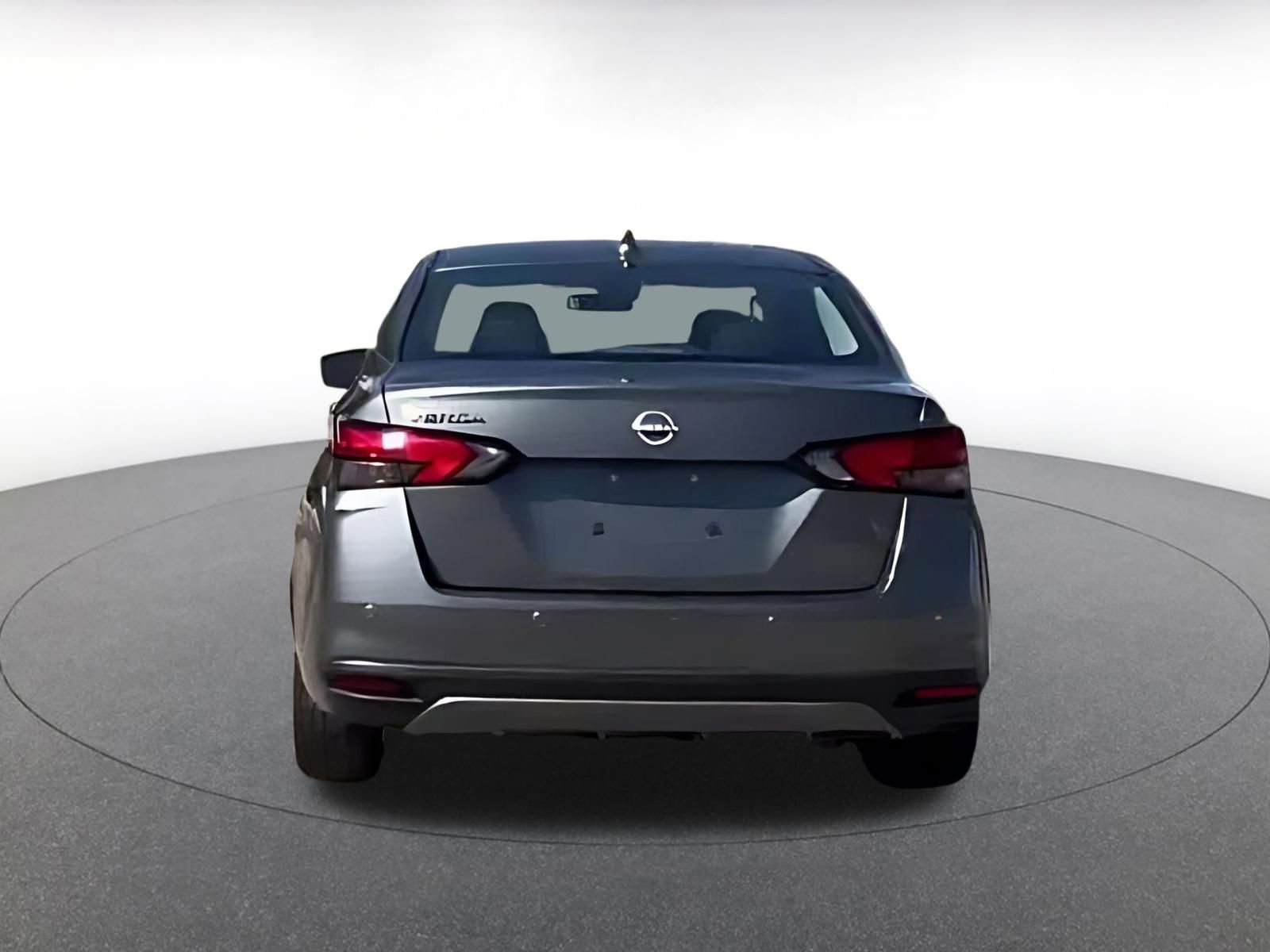 Used 2025 Nissan Versa SV image 7