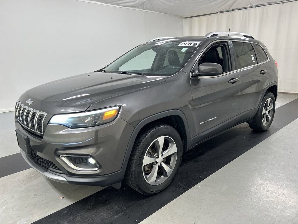 Used 2019 Jeep Cherokee Limited AWD/4WD image 5