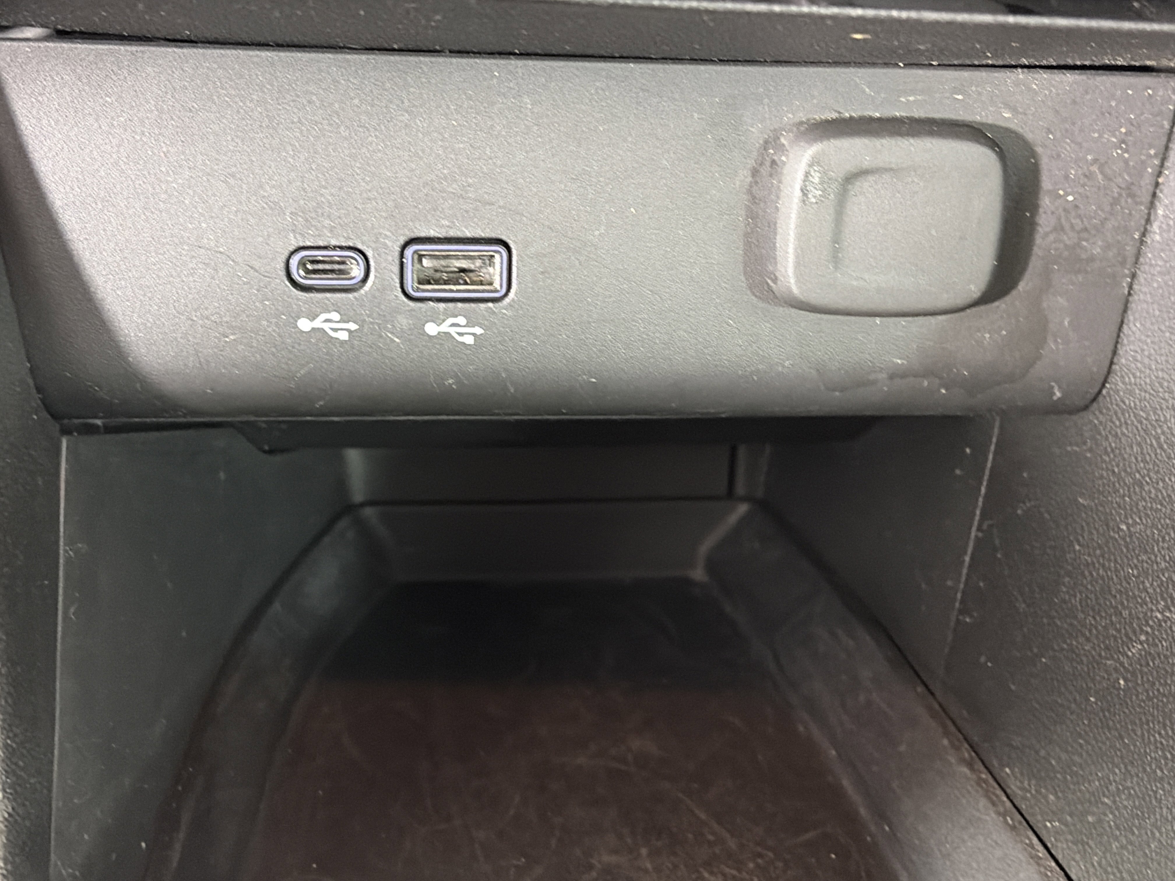 Certified 2024 Buick Encore GX Sport Touring w/ Comfort Package image 25