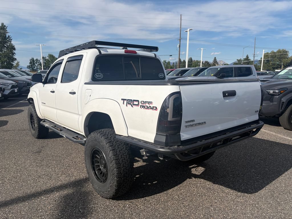 Used 2015 Toyota Tacoma 4x4 Double Cab w/ TRD Off-Road Package image 2