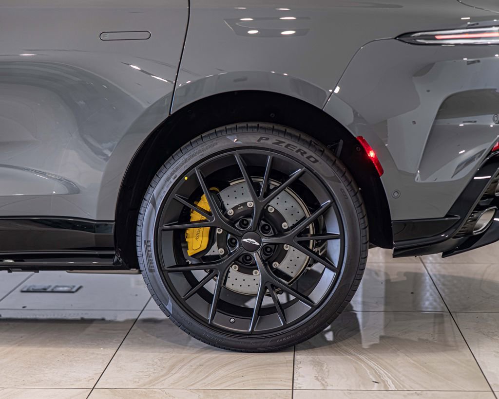 New 2026 Aston Martin DBX S AWD/4WD image 7