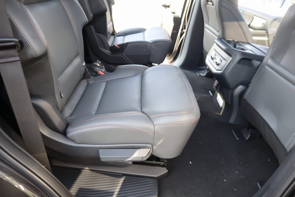 New 2025 Ford Expedition Active image 16