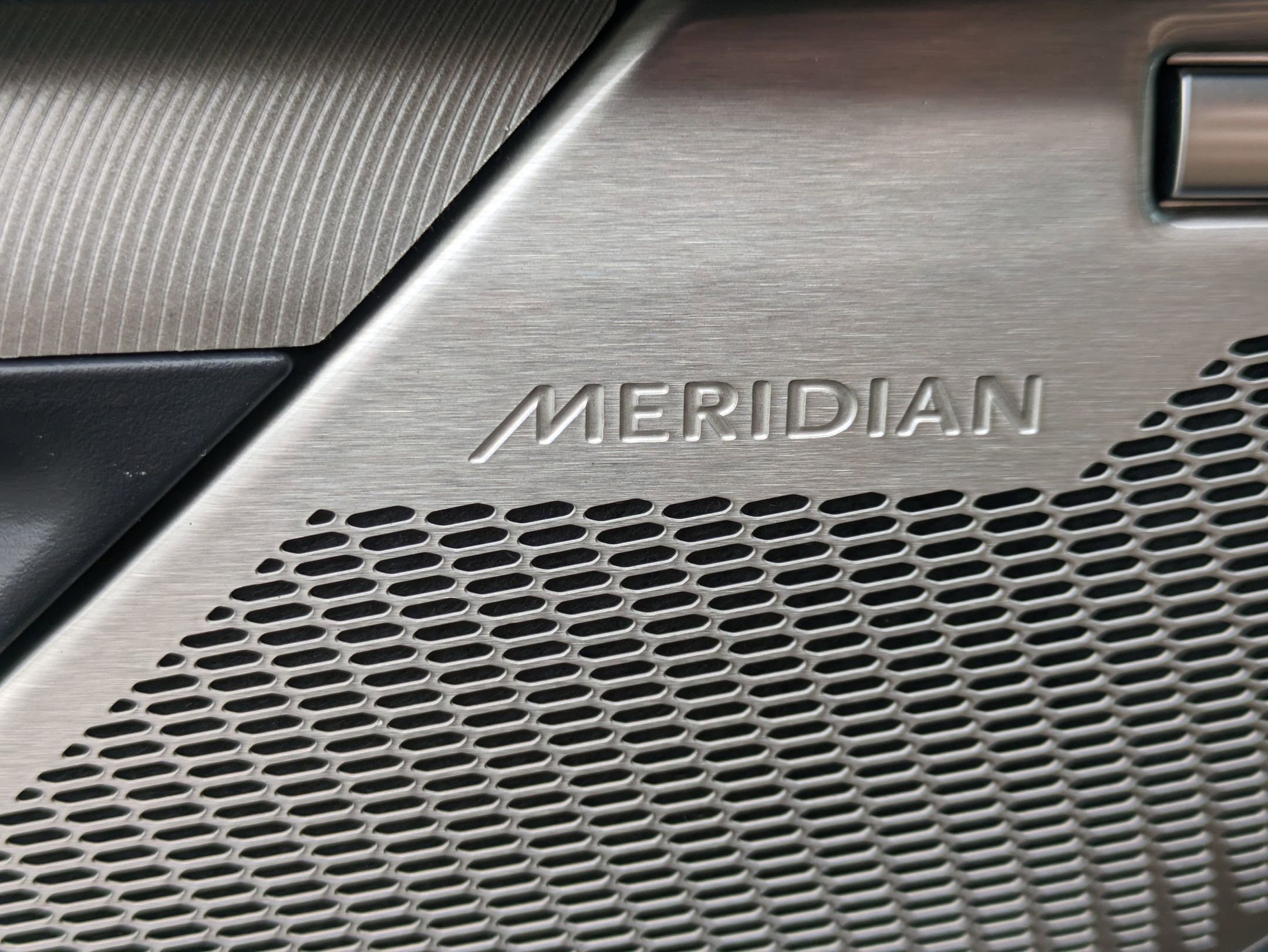 New 2026 Jaguar F-PACE R-Dynamic S image 20