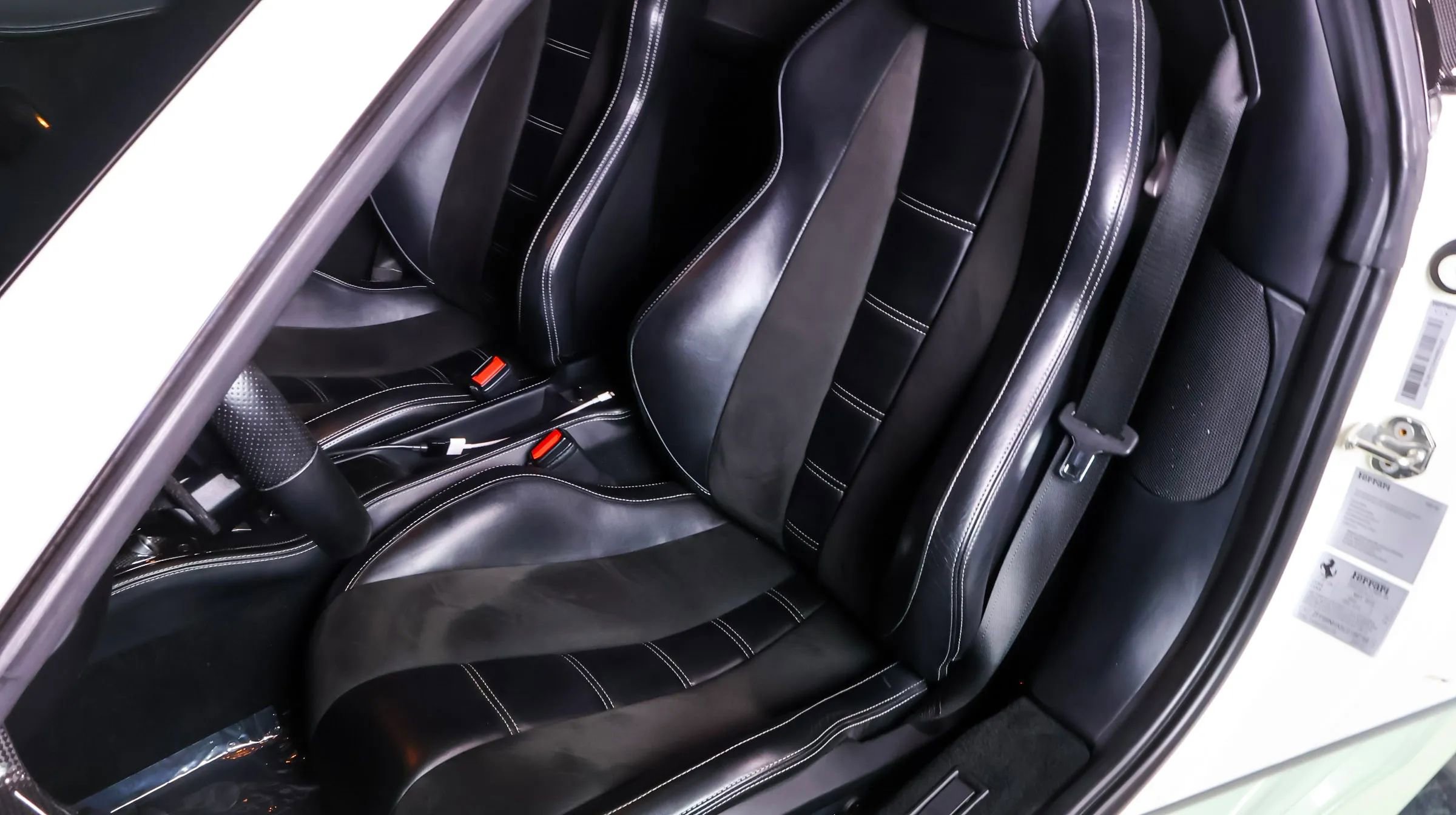 Used 2012 Ferrari 458 Spider RWD image 18