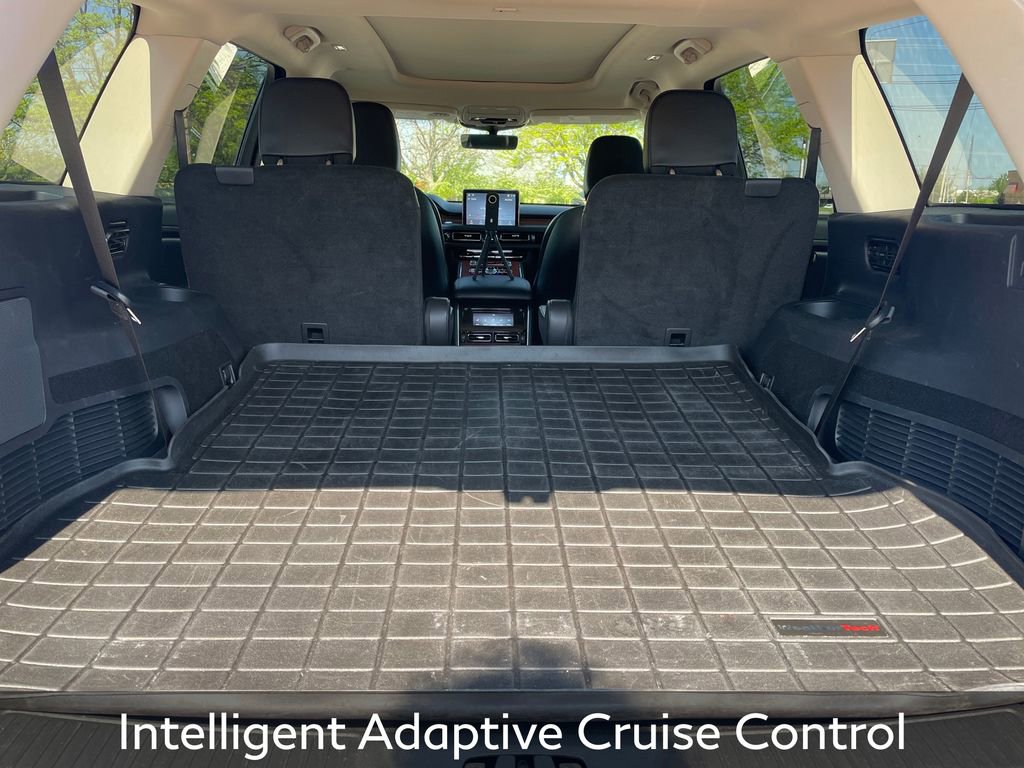 Used 2023 Lincoln Aviator Reserve w/ Equipment Group 201A image 10