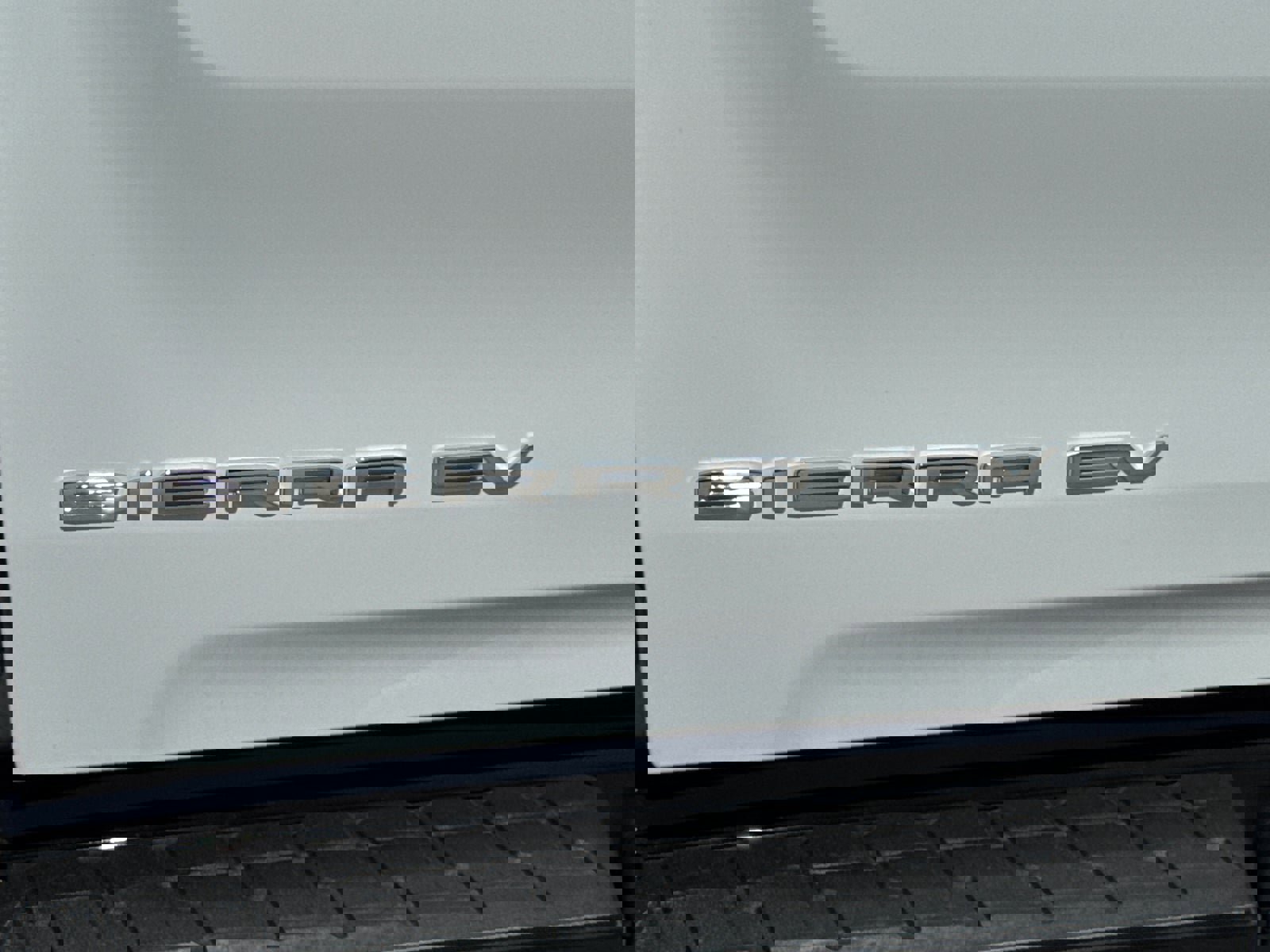 Used 2026 GMC Sierra EV Elevation image 10