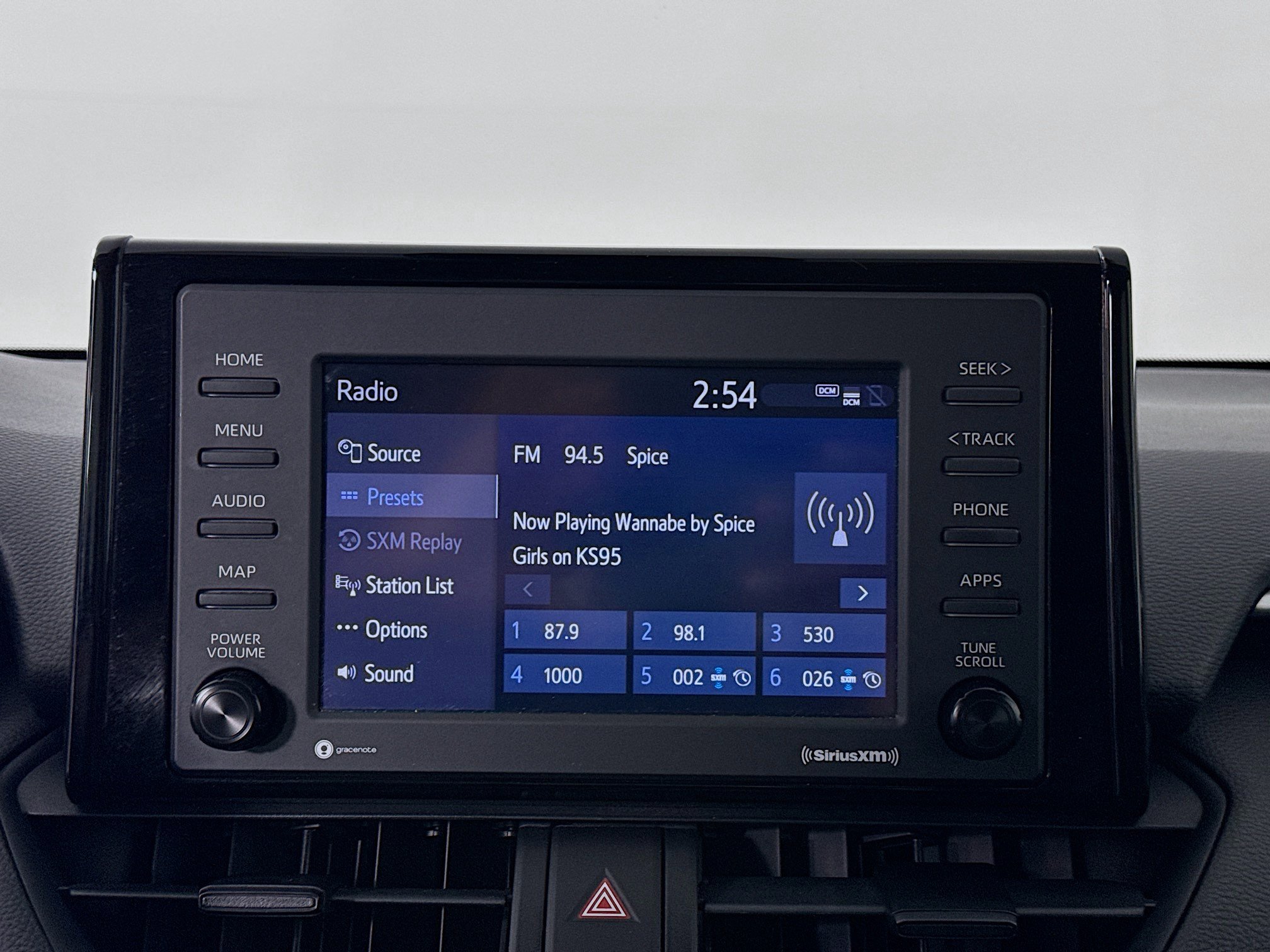 Used 2021 Toyota RAV4 LE AWD/4WD image 14