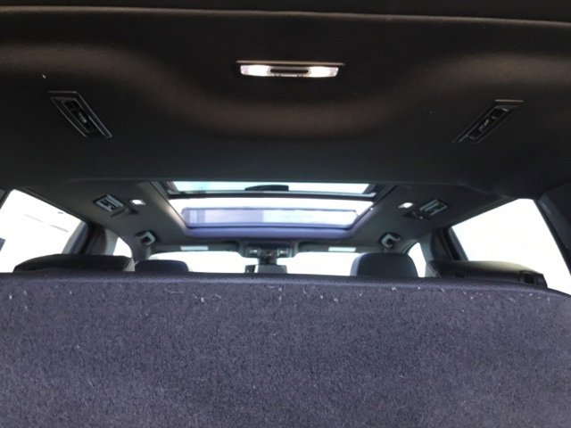 Used 2022 Chevrolet Suburban RST image 27