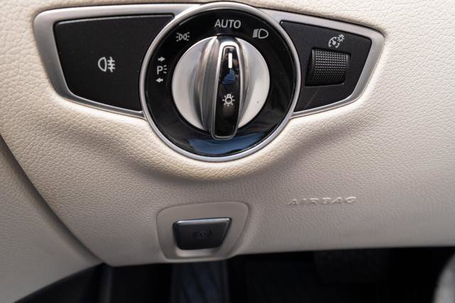 Used 2020 Mercedes-Benz E 350 Sedan image 16