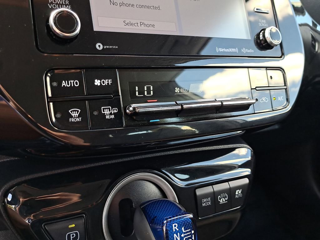 Used 2022 Toyota Prius Prime LE image 23