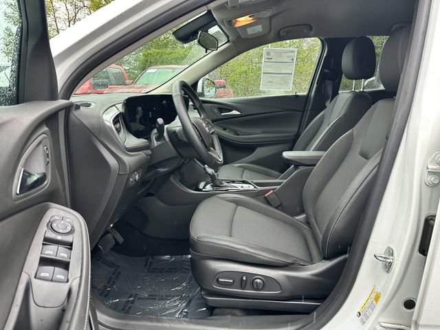 Used 2024 Buick Encore GX Preferred w/ Comfort Package FWD image 19