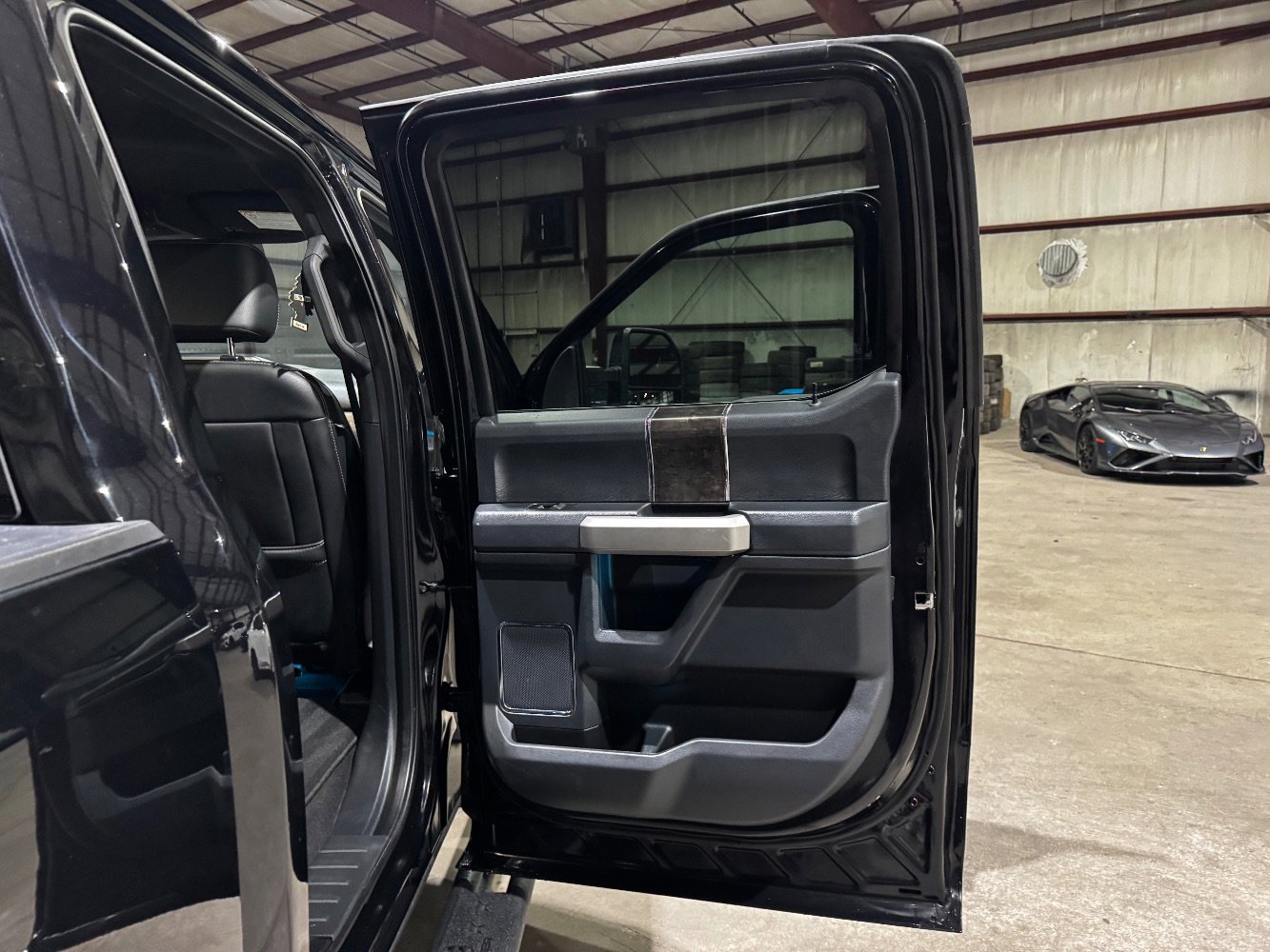 Used 2022 Ford F250 Lariat w/ Lariat Ultimate Package image 20