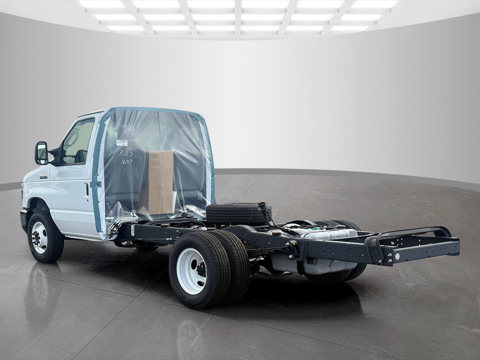 New 2027 Ford E-350 and Econoline 350 Super Duty w/ Ambulance Prep Package RWD image 5