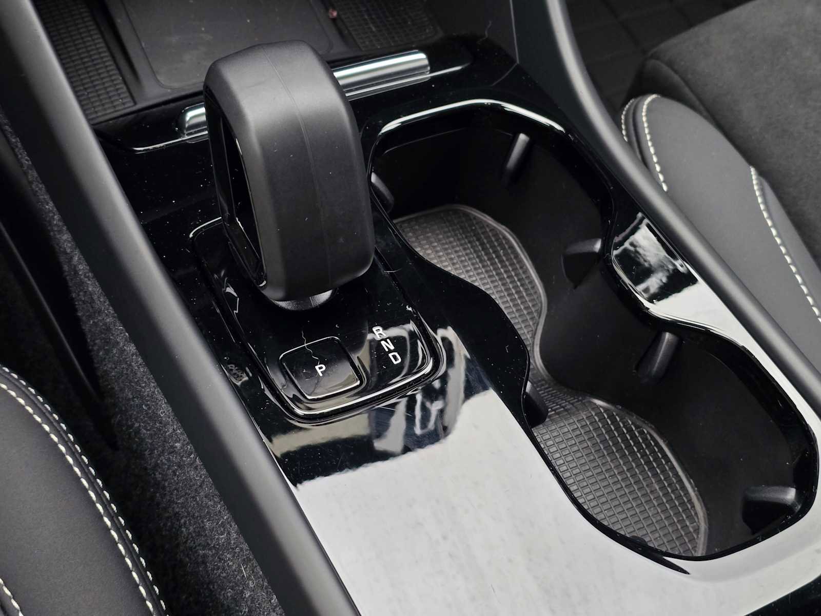 Used 2023 Volvo XC40 Recharge Ultimate w/ Protection Package Premier image 27