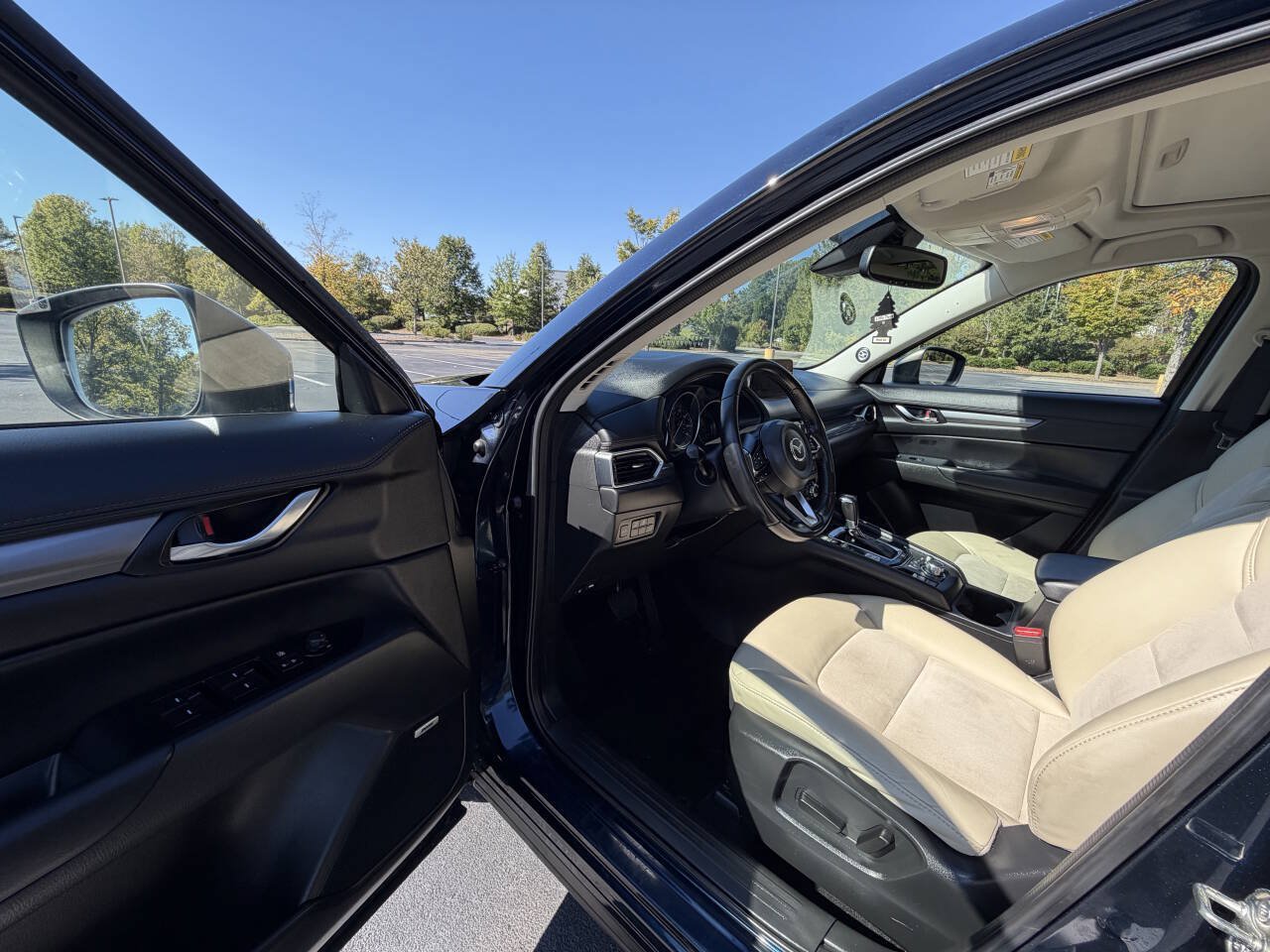 Used 2018 MAZDA CX-5 Touring w/ Preferred Equipment Package AWD/4WD image 13