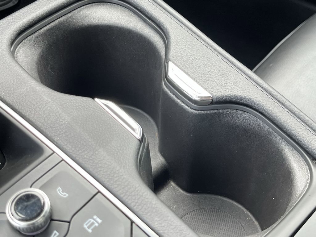 Used 2024 Cadillac XT4 Premium Luxury image 48