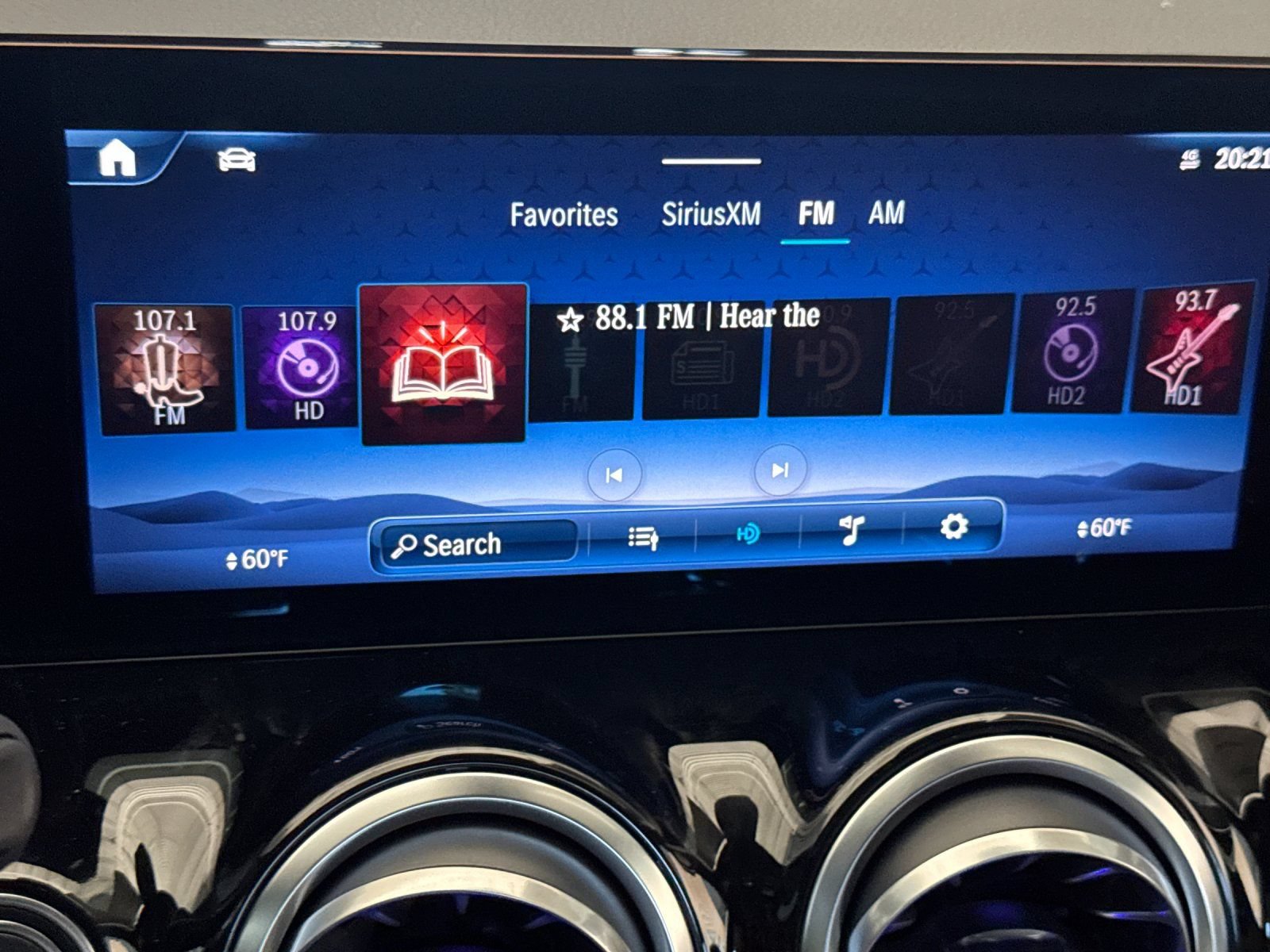 New 2026 Mercedes-Benz GLA 250 4MATIC image 18