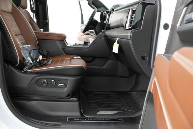 New 2026 GMC Sierra 3500 Denali Ultimate AWD/4WD image 26