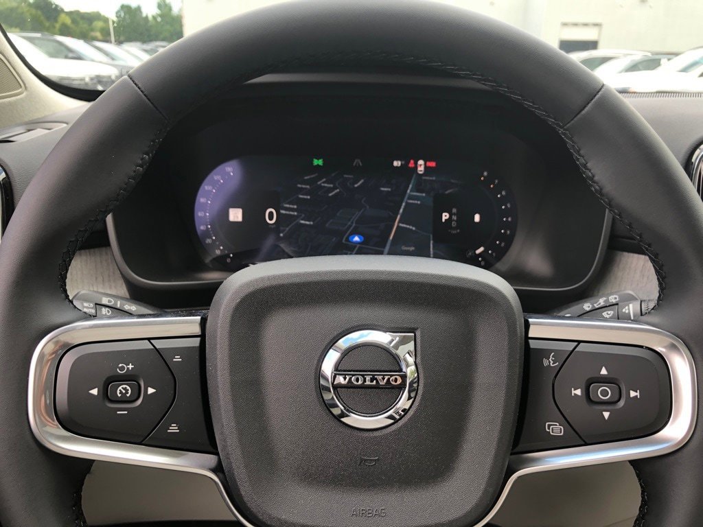 New 2026 Volvo XC40 B5 Ultra w/ Protection Package Premier AWD/4WD image 20