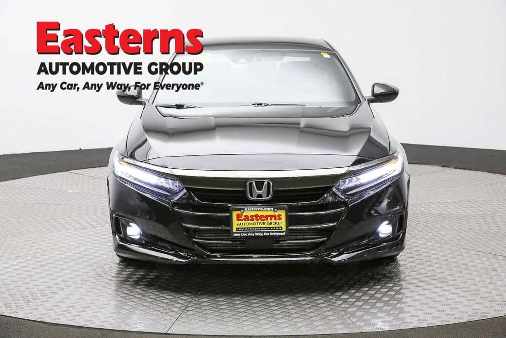 Used 2022 Honda Accord Sport image 2